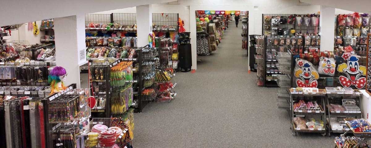 Deiters KostÃ¼mladen in MÃ¶nchengladbach Innenansicht Accessoires
