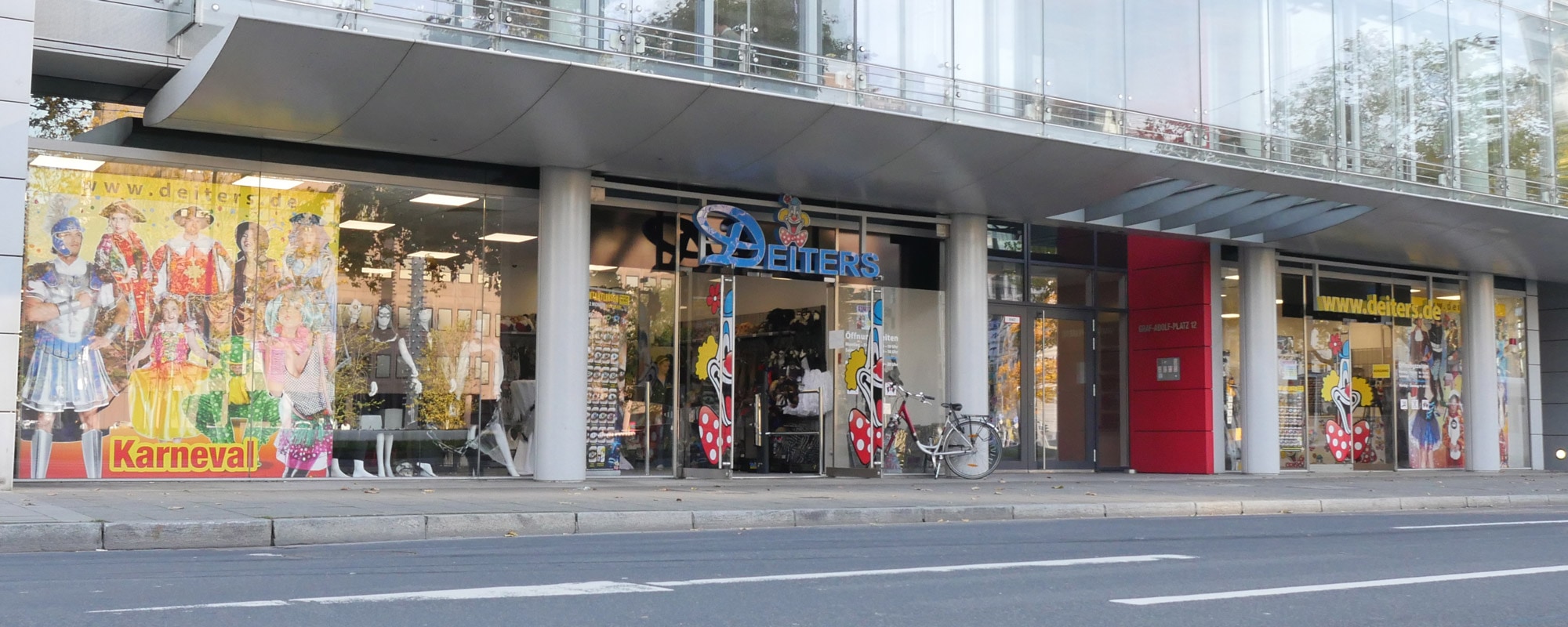 Deiters KostÃ¼mladen in DÃ¼sseldorf-City AuÃenansicht 1