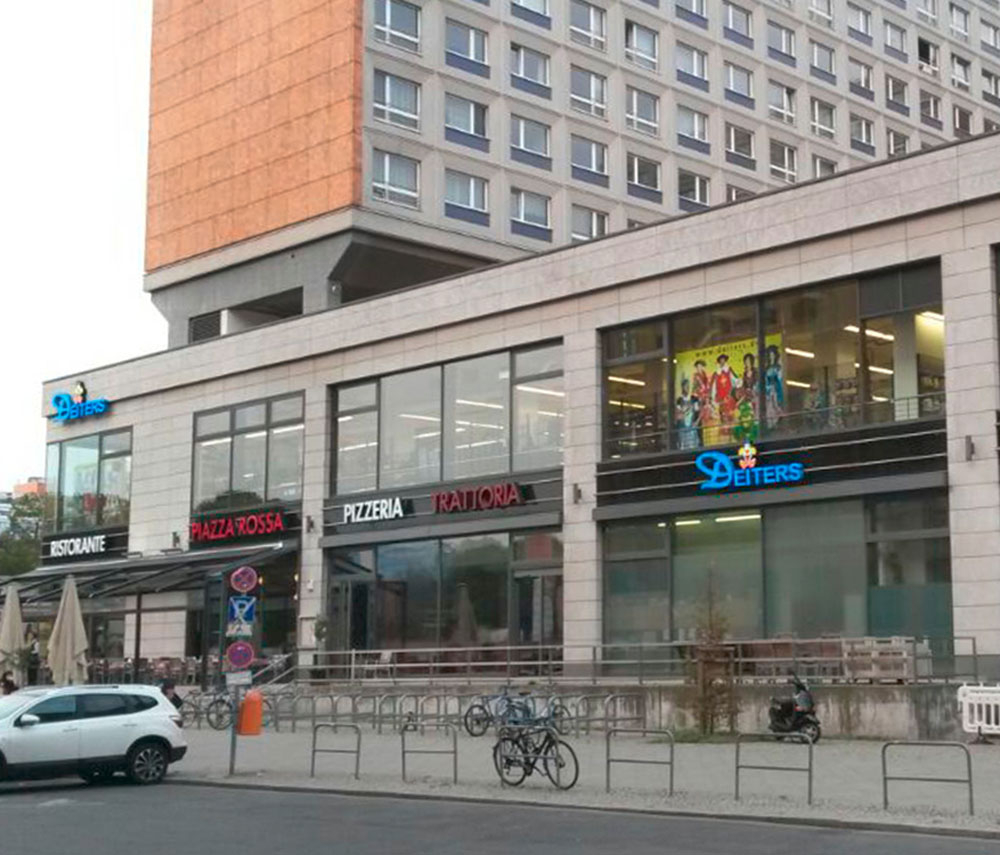Deiters KostÃ¼mgeschÃ¤ft in Berlin AuÃenansicht